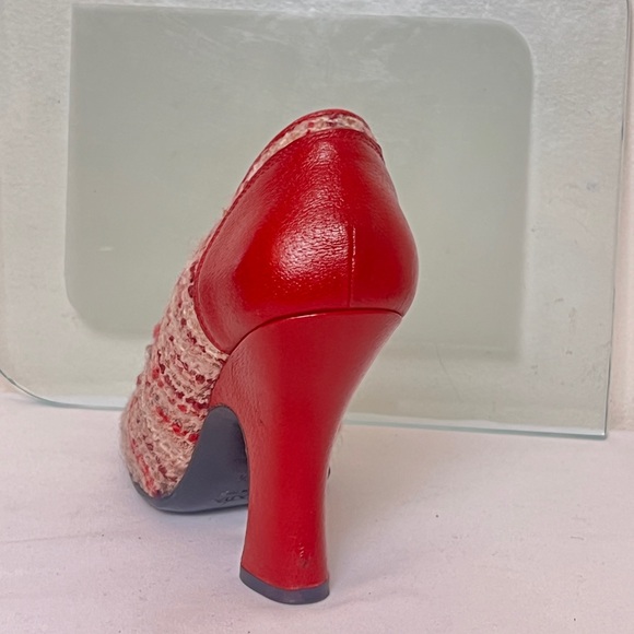 Prada Red Tweed Vintage Heels W/COA SZ 8.5 - Picture 3 of 9
